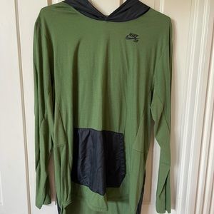 Nike SB semi water proof lightweight hoodie